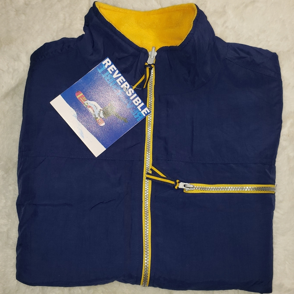 Men Reversible Vest Jacket - Picture 2 of 9